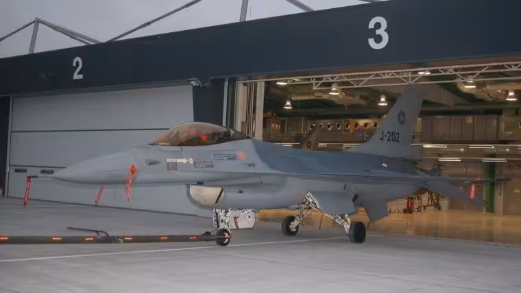 Hangar doors